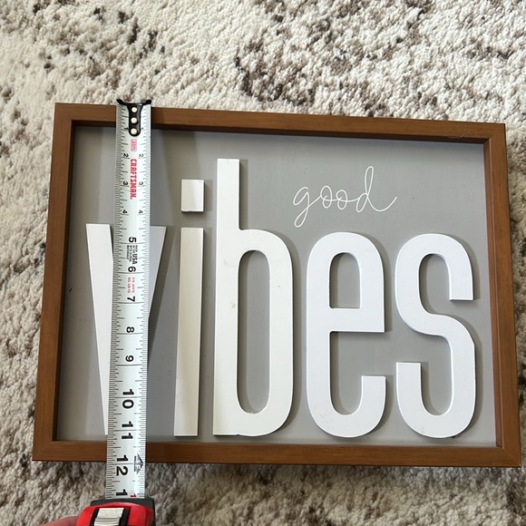 Good Vibes Sign - Picture 3 of 4